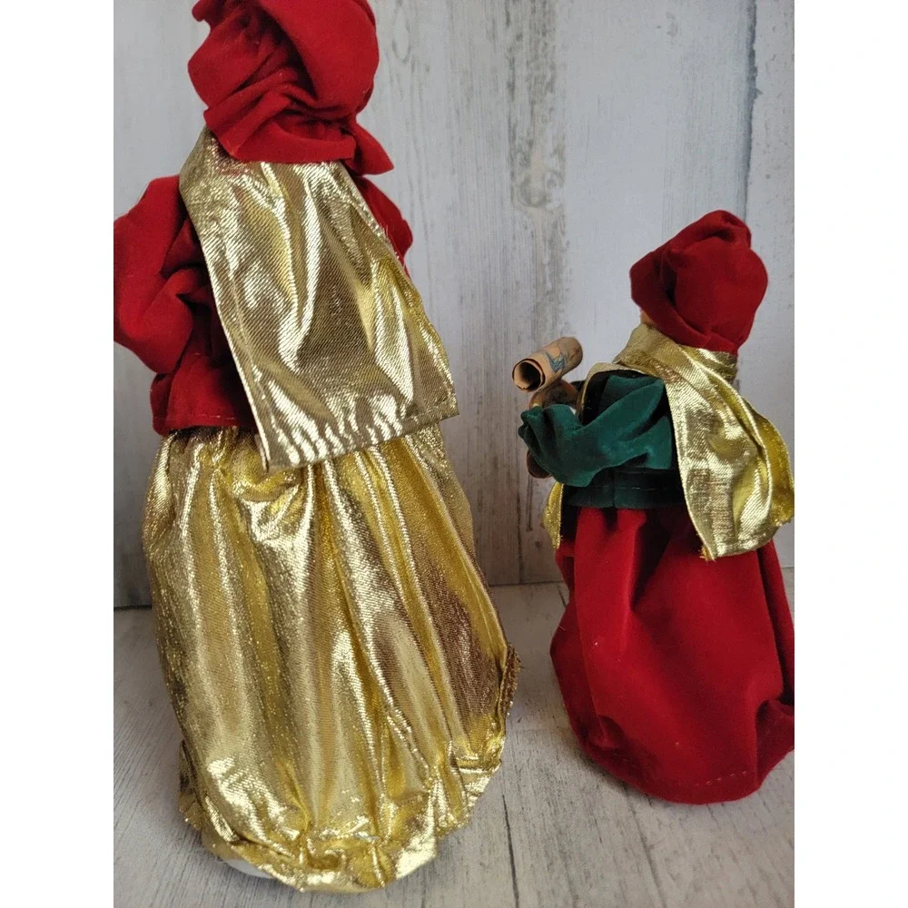 Vintage Victorian mom daughter Caroler Xmas unique home decor set